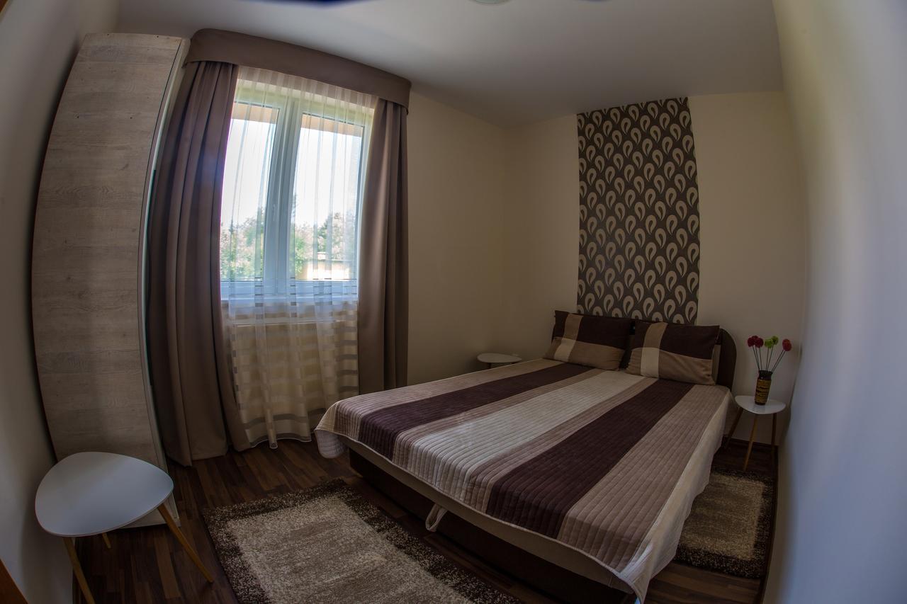 Aqua Line Apartmanhaz Гайдусобосло Екстер'єр фото